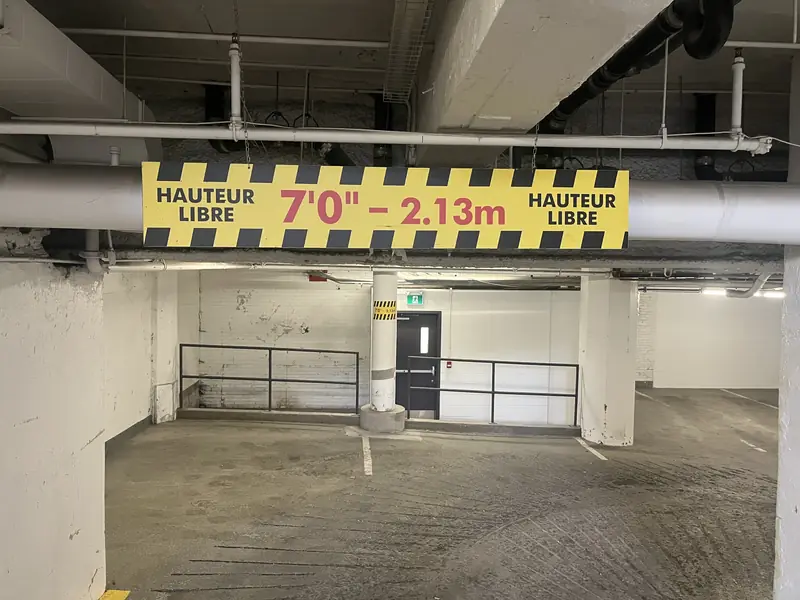 Height clearance 7 ft (2.13 m)